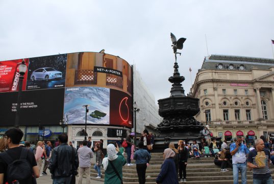 Лондонски роман(с) – II част