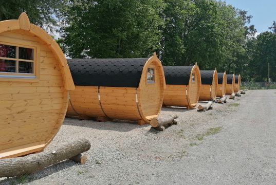 Баварски пътешественик – на къмпинг в буре